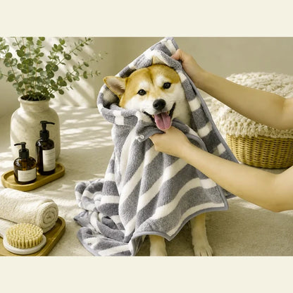 Striped Fast-Drying Dog Bathrobe – High-Neck Pet Drying Coat for Post-Bath Grooming